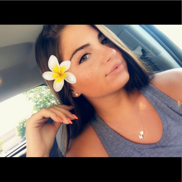 Meet your Posher, Bailey - Picture 1 of 1